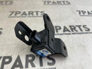 Датчик airbag правый TOYOTA ALTEZZA GXE10 1GFE 89173-53020 3 ракурс