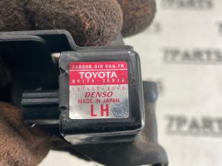 Датчик airbag левый TOYOTA MARK II WAGON BLIT GX110 1GFE 89174-30030 4 ракурс