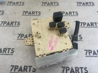 Блок предохранителей левый TOYOTA ALTEZZA GXE10 1GFE 82733-53010 2 ракурс