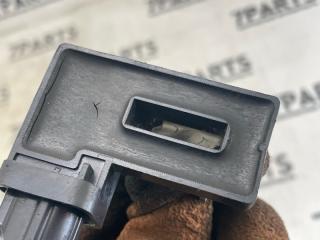 Клемма TOYOTA VITZ NSP130 1NRFKE 28850-40010 4 ракурс