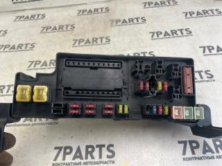 Блок предохранителей MITSUBISHI DION CR9W 4G63 4 ракурс