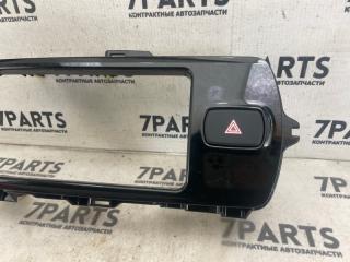 Консоль магнитофона TOYOTA VITZ NSP130 1NRFKE 3 ракурс