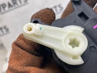 Сервопривод заслонок печки MAZDA BONGO SLP2V L8 ,T90177A 4 ракурс