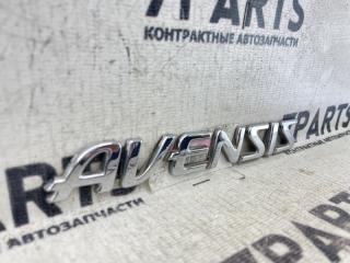 Эмблема TOYOTA AVENSIS AZT250 2 ракурс