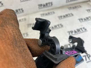 Ручка двери правая передняя MAZDA BONGO SLP2V L8 5 ракурс Ручка двери правая передняя MAZDA BONGO SLP2V L8 5 ракурс