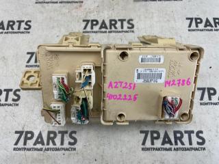 Блок предохранителей TOYOTA AVENSIS AZT251 2AZFSE 2 ракурс