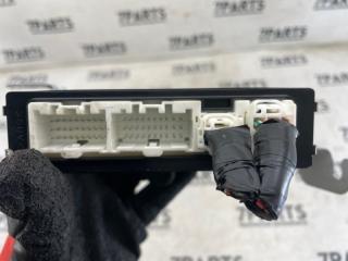 Блок управления MAZDA BONGO SLP2V L8 S3P3-675DZ 3 ракурс Блок управления MAZDA BONGO SLP2V L8 S3P3-675DZ 3 ракурс