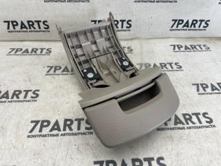 Подстаканник TOYOTA ISIS ZNM10 1ZZFE 55620-44040 1 ракурс