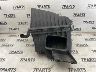 Корпус воздушного фильтра NISSAN STAGEA WHC34 RB20DE 1 ракурс