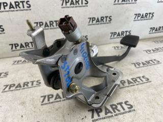 Педаль тормоза TOYOTA CELICA ST202 3SFE 3 ракурс