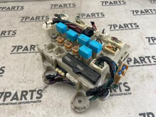 Блок предохранителей TOYOTA ESTIMA ACR30 2AZFE ,89221-28110 3 ракурс