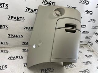 Подстаканник TOYOTA ISIS ZNM10 1ZZFE 55620-44040 2 ракурс