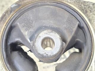 Подушка двигателя левая передняя MITSUBISHI DIAMANTE F36A 6G72 MR131861 5 ракурс