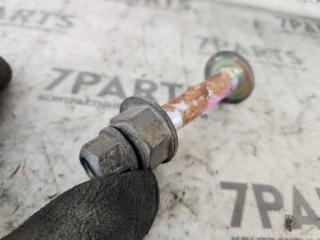 Болт-эксцентрик задний HONDA ELEMENT YH2 K24A 2 ракурс Болт-эксцентрик задний HONDA ELEMENT YH2 K24A 2 ракурс