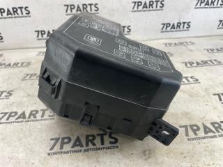Блок предохранителей MITSUBISHI DIAMANTE F36A 6G72 3 ракурс