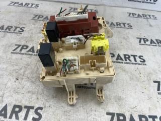 Блок предохранителей TOYOTA COROLLA AE110 5AFE 82732-12060,82641-12110 4 ракурс Блок предохранителей TOYOTA COROLLA AE110 5AFE 82732-12060,82641-12110 4 ракурс