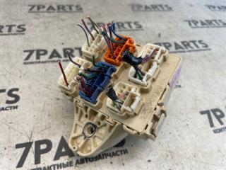 Блок предохранителей TOYOTA NADIA ACN10 1AZFSE 82734-44010 2 ракурс