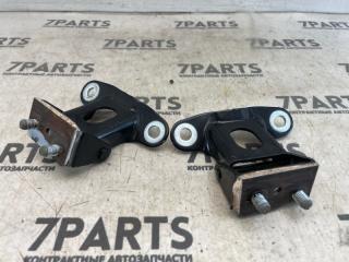 Петли 5-й двери HONDA ELYSION RR1 K24A 2 ракурс