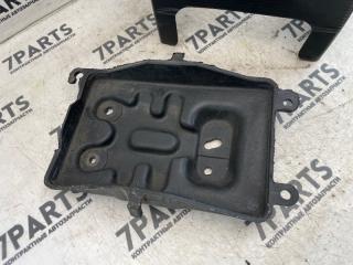 Подставка под аккумулятор DAIHATSU STORIA M101S K3VE2 2 ракурс