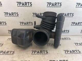 Патрубок воздушн.фильтра MITSUBISHI DIAMANTE F36A 6G72 MR373196 1 ракурс
