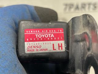 Датчик airbag левый TOYOTA NADIA ACN10 1AZFSE 89173-44021 3 ракурс