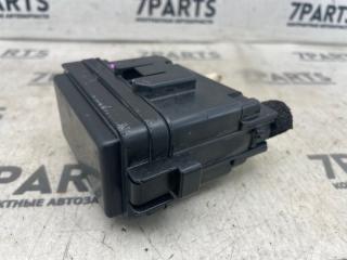 Блок предохранителей HONDA ELYSION RR2 K24A 2 ракурс