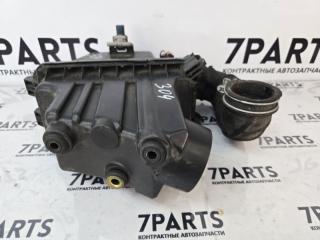 Корпус воздушного фильтра TOYOTA IST NCP61 17700-21050 4 ракурс Корпус воздушного фильтра TOYOTA IST NCP61 17700-21050 4 ракурс