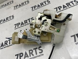 Замок двери левый задний TOYOTA VITZ SCP10 1SZFE 6934052030 2 ракурс