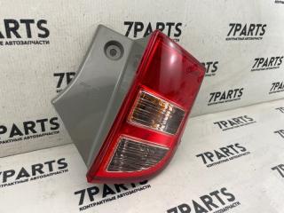 Стоп правый задний TOYOTA ISIS ZNM10 1ZZFE 44-64 2 ракурс