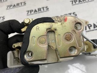 Замок двери правый передний TOYOTA VITZ SCP10 1SZFE 6931052240 5 ракурс