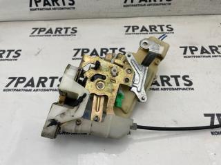 Замок двери правый задний TOYOTA VITZ SCP10 1SZFE 6933052030 2 ракурс
