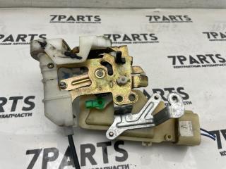 Замок двери правый задний TOYOTA VITZ SCP10 1SZFE 6933052030 3 ракурс