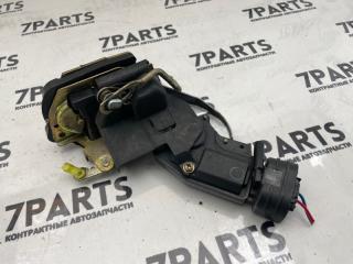 Замок двери левый задний TOYOTA SPRINTER AE110 5AFE 3 ракурс
