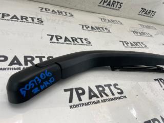 Дворник задней двери TOYOTA ISIS ZNM10 1ZZFE 85241-48020 3 ракурс