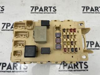 Блок предохранителей TOYOTA VITZ SCP10 1SZFE 3 ракурс