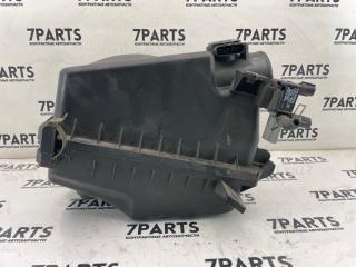 Корпус воздушного фильтра TOYOTA ISIS ZNM10 1ZZFE 17700-22120 3 ракурс