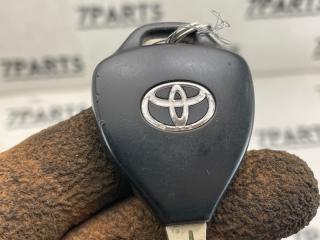 Ключ зажигания TOYOTA ISIS ZNM10 3 ракурс