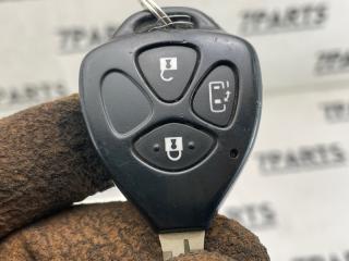 Ключ зажигания TOYOTA ISIS ZNM10 4 ракурс
