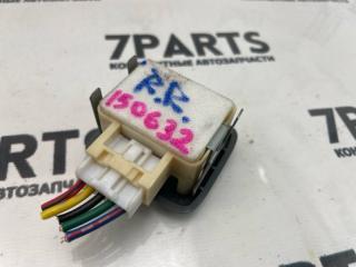 Блок упр. стеклоподьемниками правый задний TOYOTA SPRINTER AE110 5AFE 8481010020B2 3 ракурс