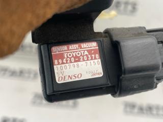 Map-сенсор TOYOTA AVENSIS AZT251 2AZFSE 89420-20370 4 ракурс