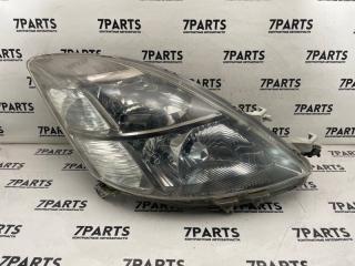 Фара правая передняя TOYOTA ISIS ZNM10 1ZZFE 44-61 1 ракурс
