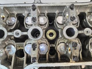 Головка блока цилиндров TOYOTA NADIA ACN10 1AZFSE 1110128021,11101-28022 4 ракурс