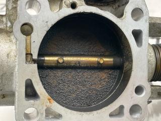 Дроссельная заслонка SUBARU FORESTER SG5 EJ202DXSAE 16114AB062 4 ракурс
