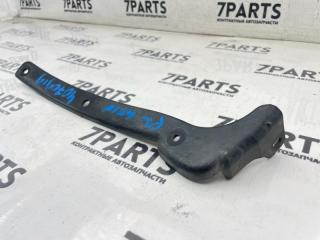 Накладка на крыло правая передняя TOYOTA MARK II GX110 1GFE 53827-22010 2 ракурс Накладка на крыло правая передняя TOYOTA MARK II GX110 1GFE 53827-22010 2 ракурс
