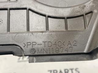 Крышка ремня грм MITSUBISHI COLT Z27A 4G15T MN119747 5 ракурс