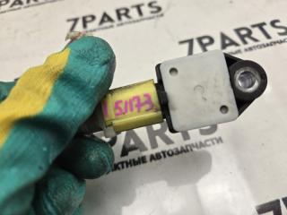 Датчик airbag правый передний TOYOTA AVENSIS ZRT272 3ZRFAE 89173-05060 3 ракурс
