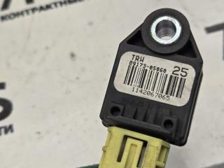 Датчик airbag правый передний TOYOTA AVENSIS ZRT272 3ZRFAE 89173-05060 4 ракурс