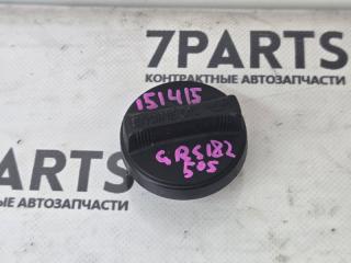 Крышка масляной горловины TOYOTA CROWN GRS182 3GRFSE 1218021010 1 ракурс Крышка масляной горловины TOYOTA CROWN GRS182 3GRFSE 1218021010 1 ракурс