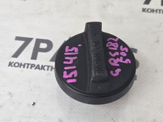 Крышка масляной горловины TOYOTA CROWN GRS182 3GRFSE 1218021010 2 ракурс Крышка масляной горловины TOYOTA CROWN GRS182 3GRFSE 1218021010 2 ракурс