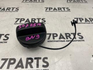 Крышка топливного бака SUBARU LEGACY BN9 FB25ASYHAA 42031CA000 1 ракурс Крышка топливного бака SUBARU LEGACY BN9 FB25ASYHAA 42031CA000 1 ракурс